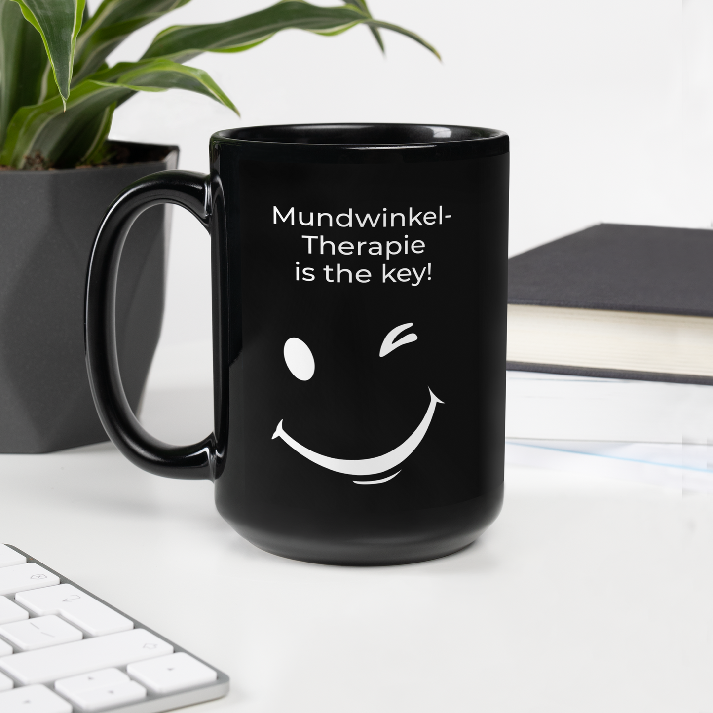 Schwarze glänzende Tasse - Mundwinkeltherapie